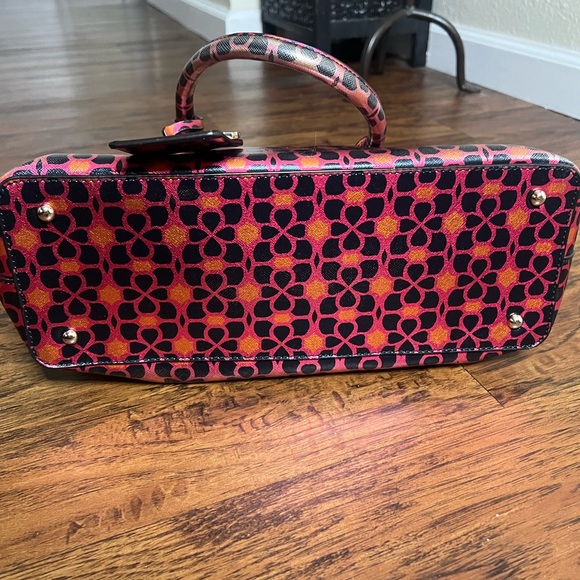 Trina Turk bag - Picture 5 of 13